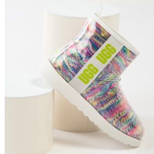 UGG Classic Clear Mini II Pixelate Boot - Multicolor